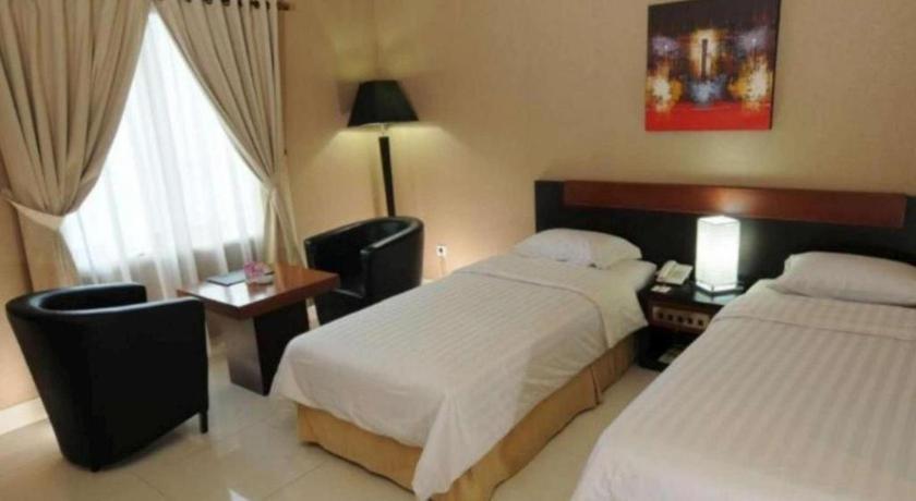 Orchardz Hotel Gajah Mada Pontianak Exterior photo